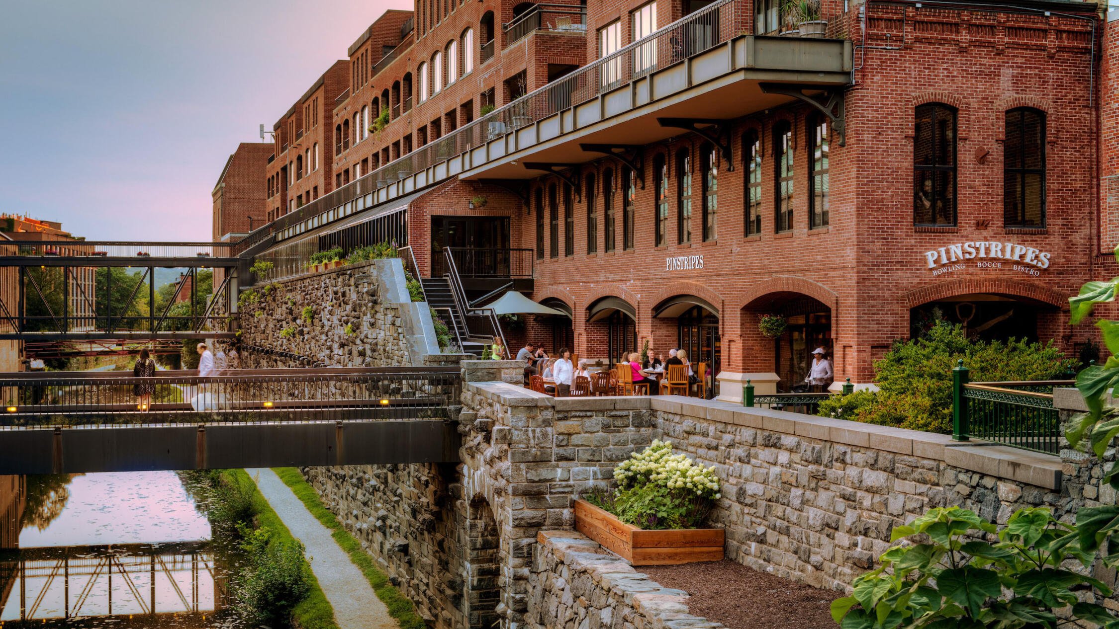 Georgetown Park retail shops exterior facing canal with bridges