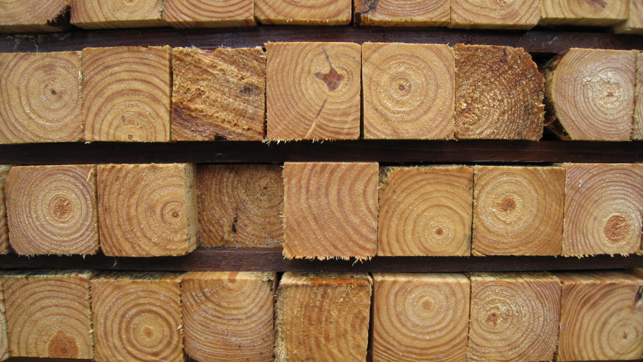 Pieces of lumber arranged in a grid