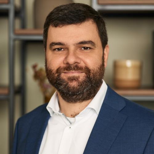 Joao Naylor headshot