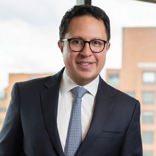 Jose Ruben Velarde headshot