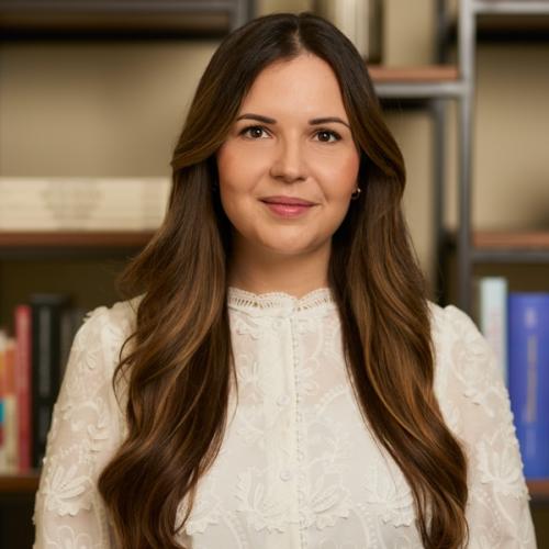 Vanessa Andrycz headshot